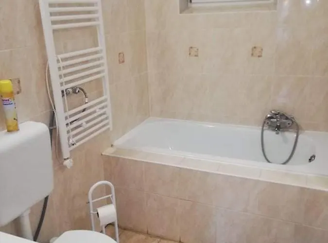 Napfuerdo Apartment Eger